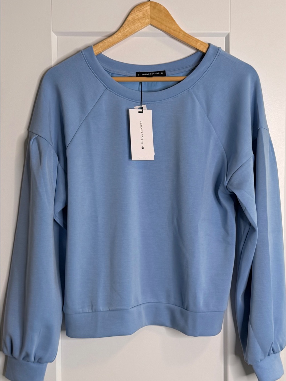 Thrive Society - Women’s $79US Light Blue Crewneck Sweatshirt